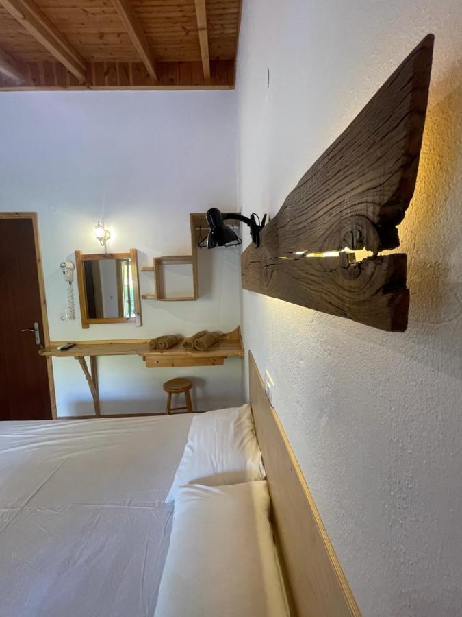 Pension Oasis Votsi  Bagian luar foto