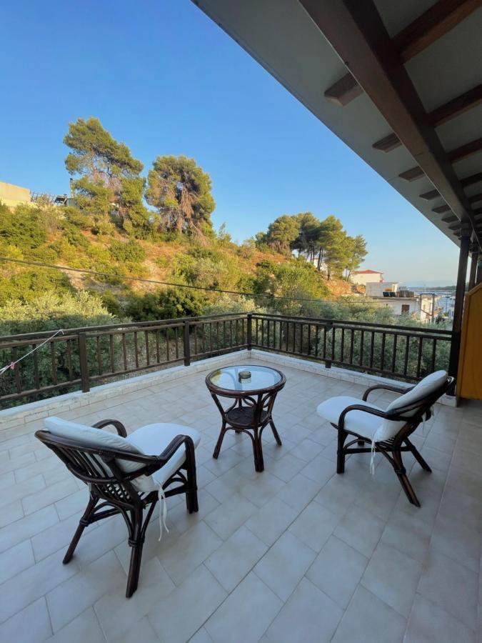 Pension Oasis Votsi  Bagian luar foto